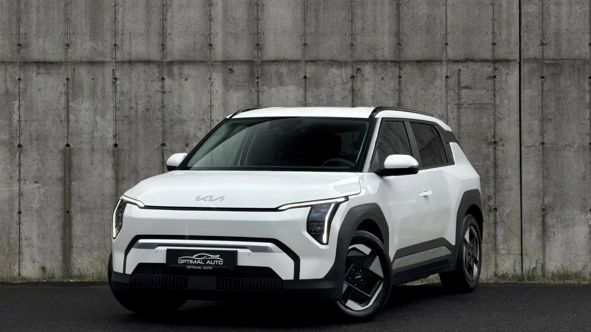 Kia EV3 2025 – bilde 1 av 43